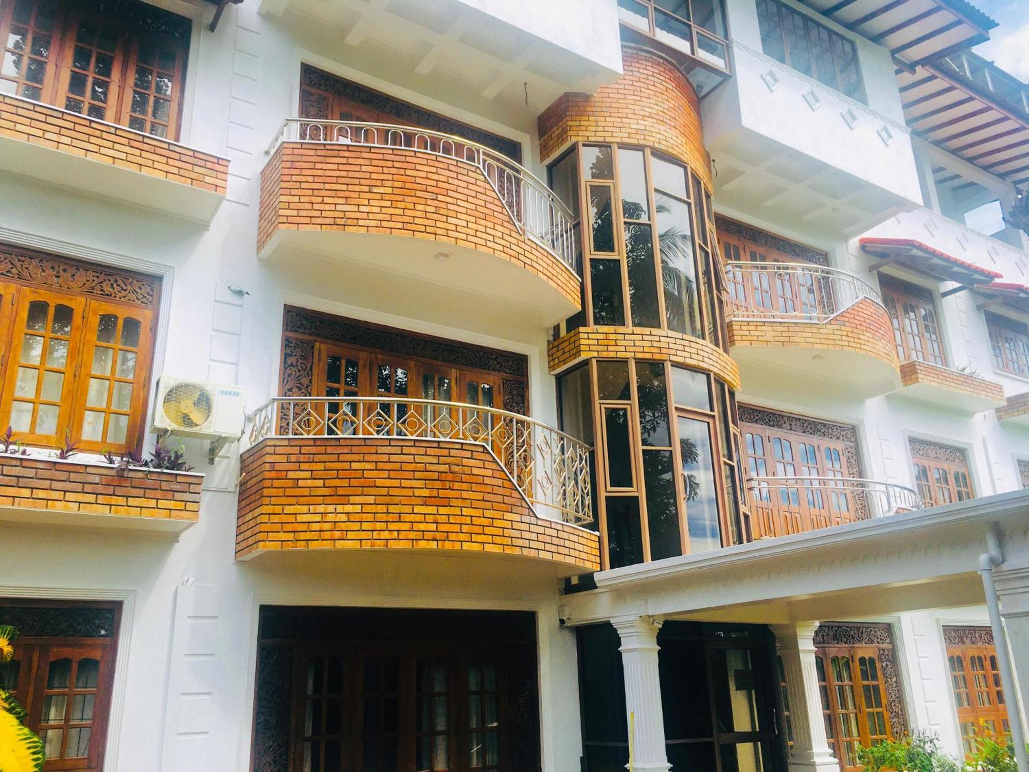 Mount House Hotel Apartment Dikwella Dış mekan fotoğraf